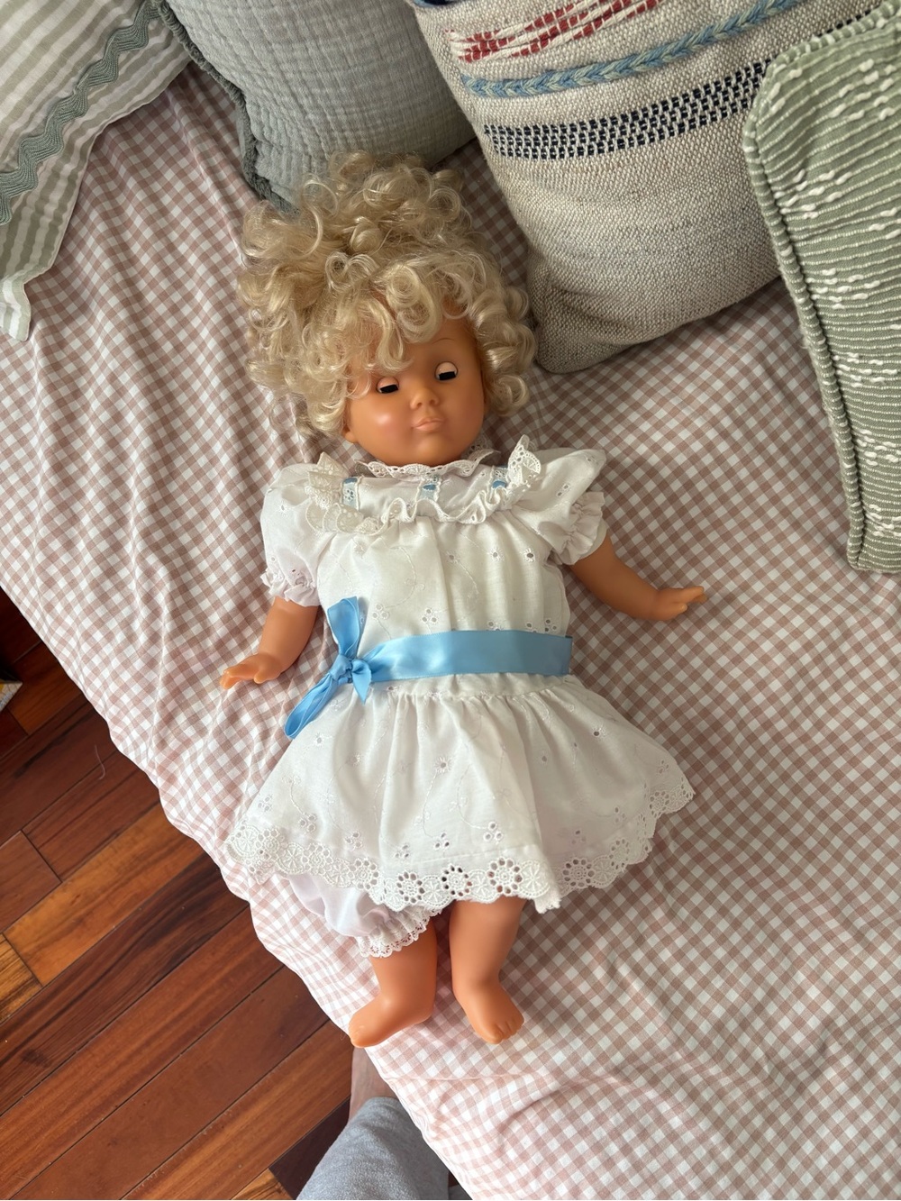 effanbee doll co curly haired baby doll with outfit